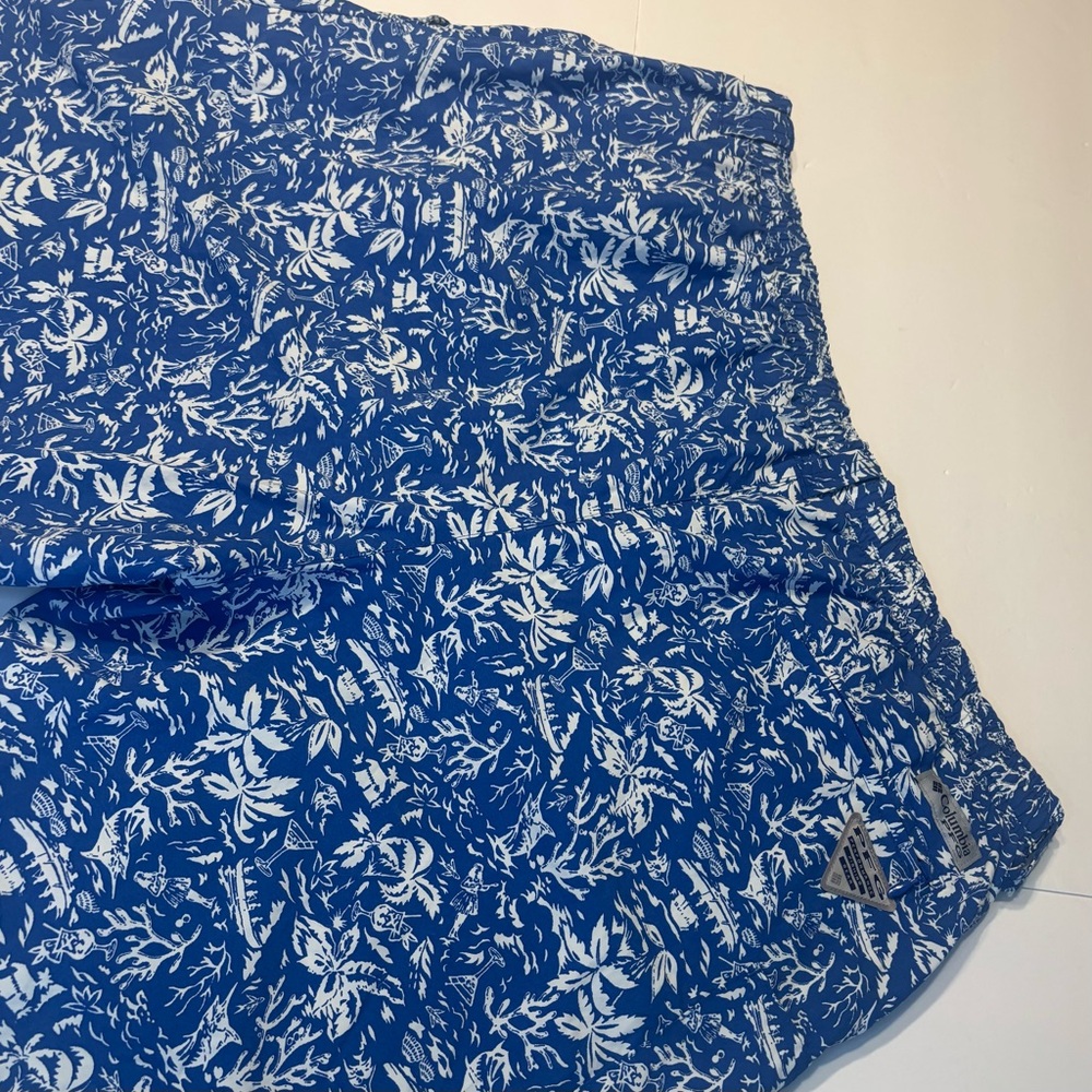 Columbia Tropical Blue and White Hybrid Shorts - Picture 4 of 5
